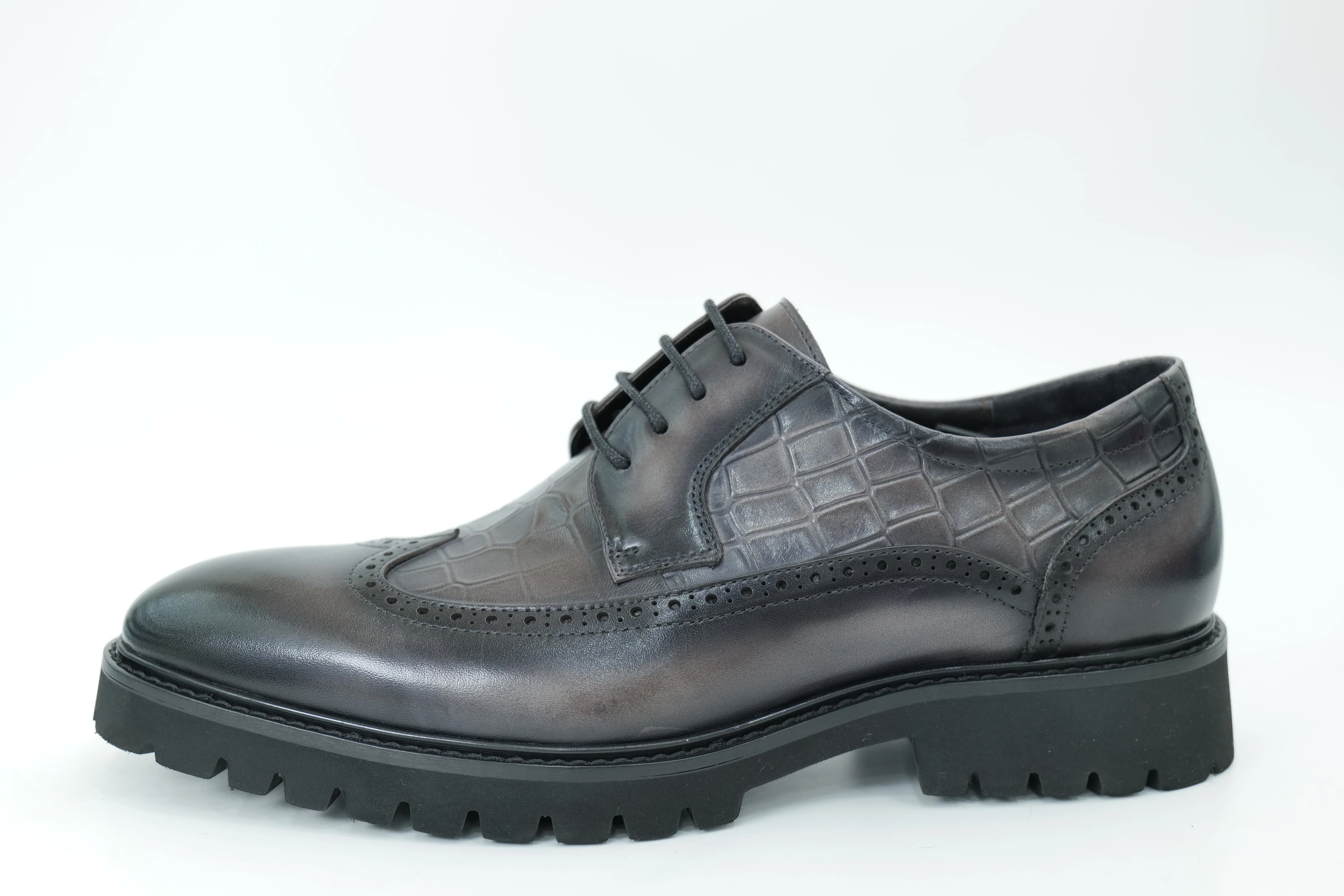 Platform shoes