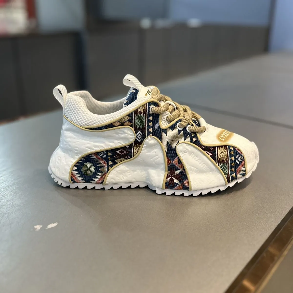 Plus Size Thin Sports Casual Shoes