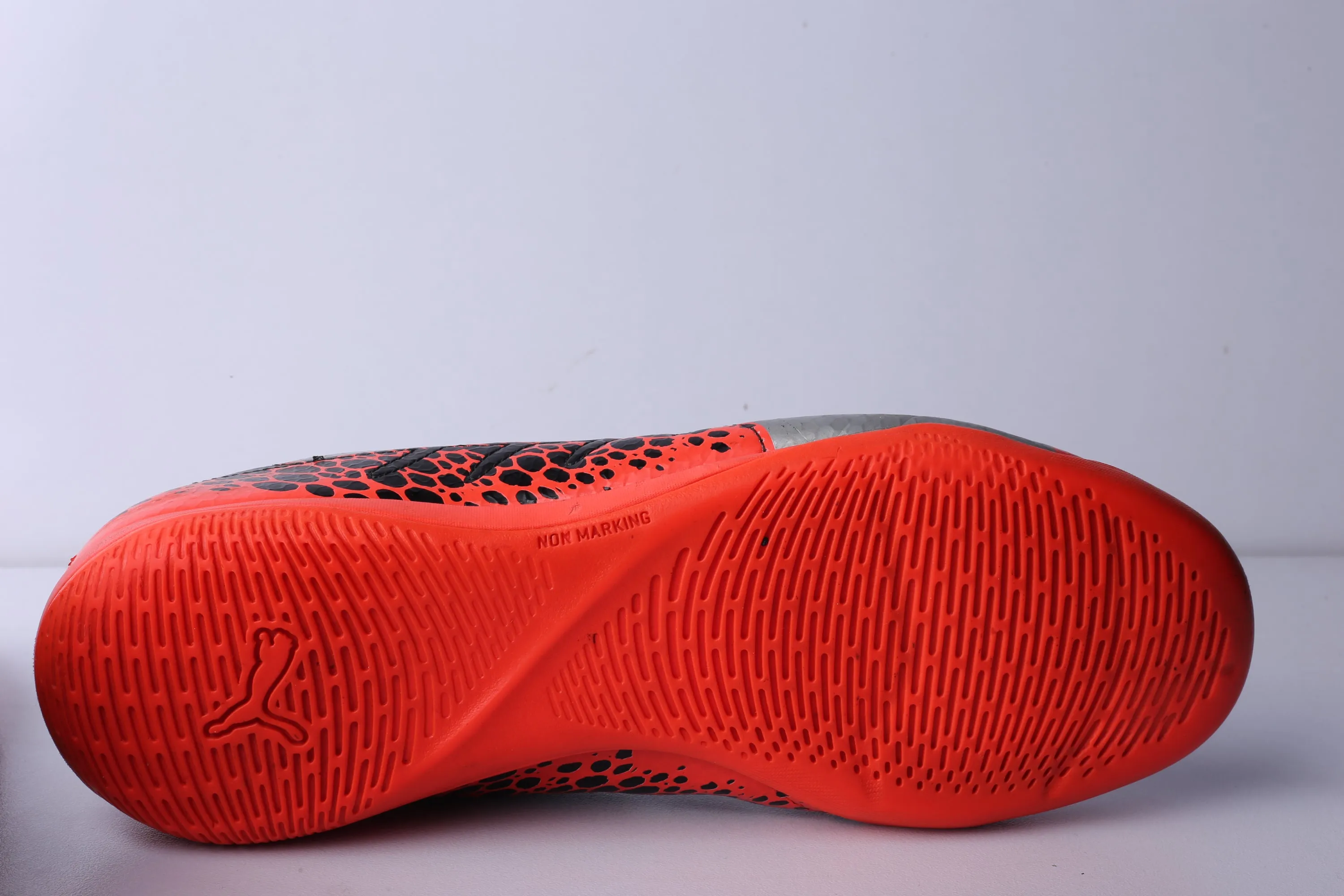 Puma EvoPower Vigor 4 - Indoor (US10.5/UK9.5/EU44)