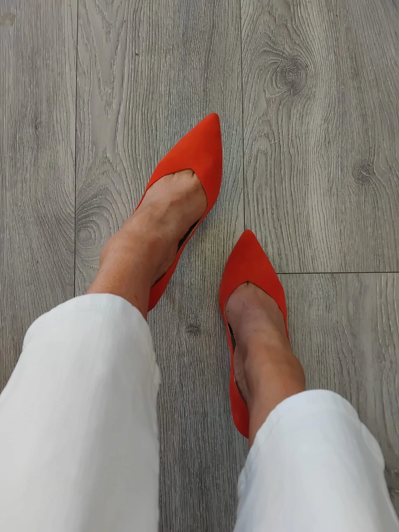 Rachels - Z6047 Orange V Court Shoe