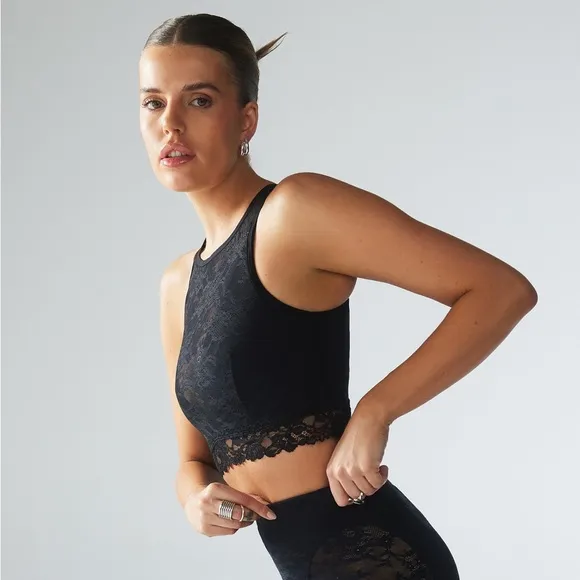 SAVAGE X FENTY Lace Race High-Neck Sports Bra