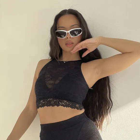 SAVAGE X FENTY Lace Race High-Neck Sports Bra