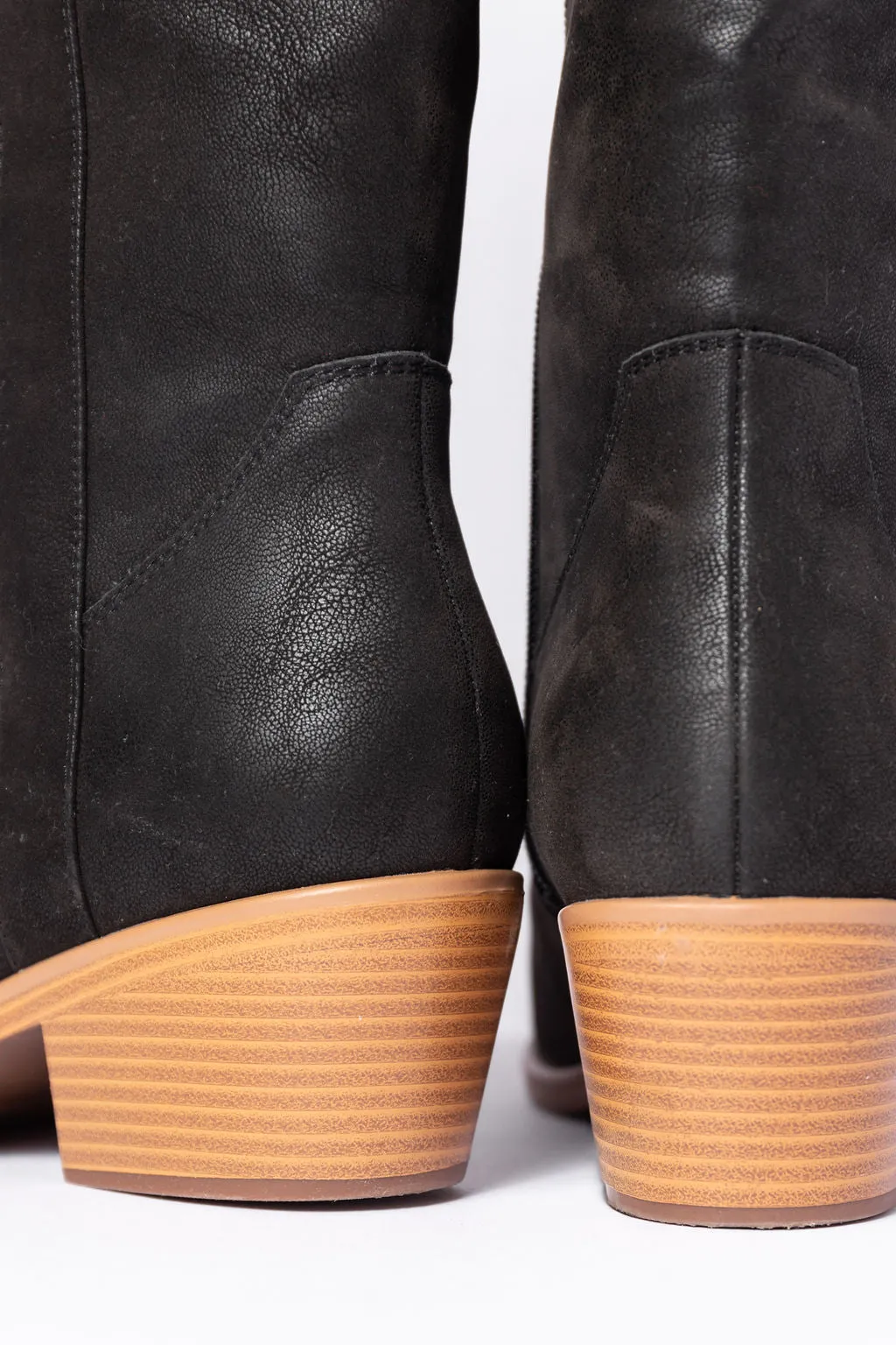 Shania Black Cowboy Boots