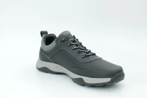 Sports shoes