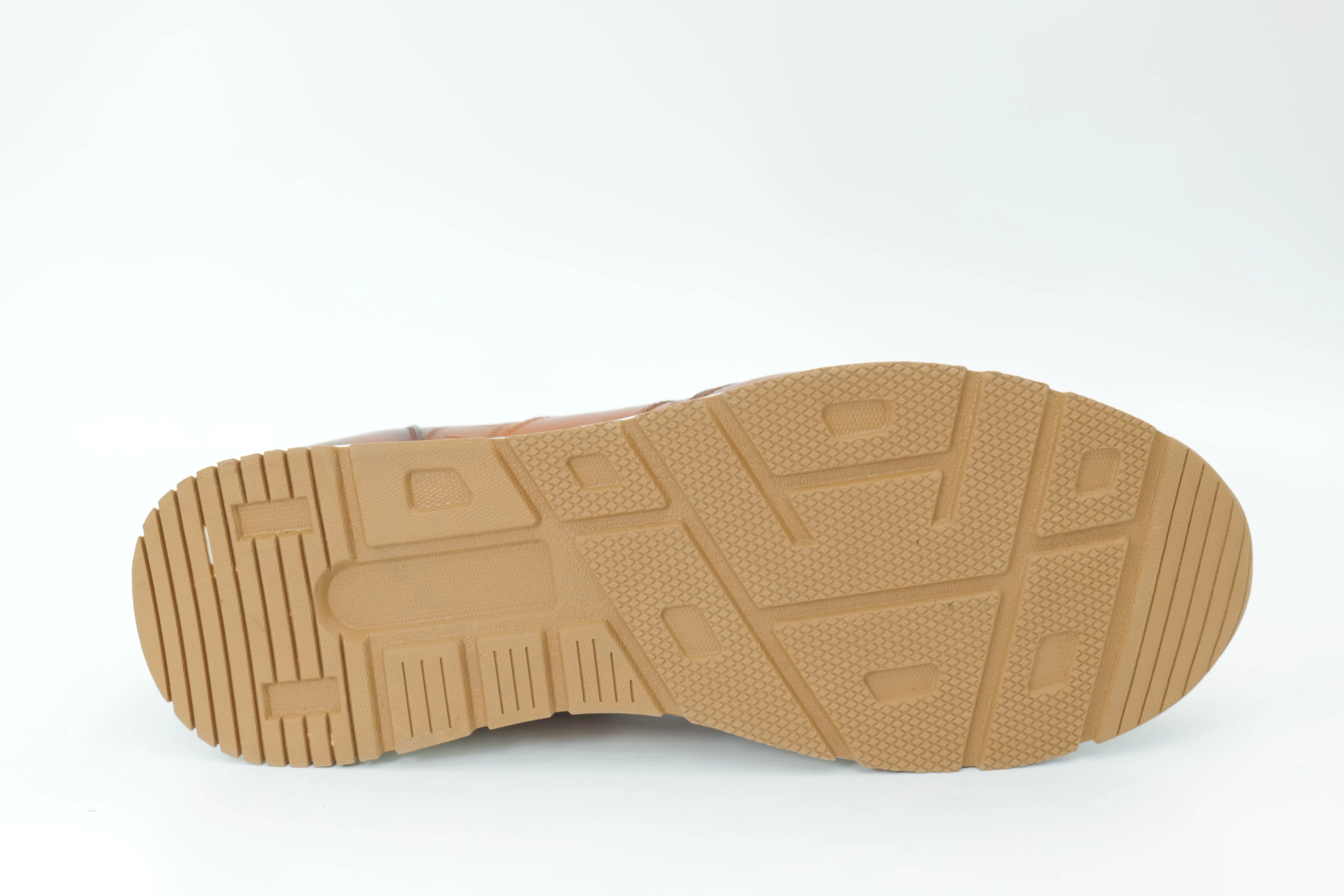 Sports shoes