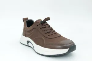 Sports shoes