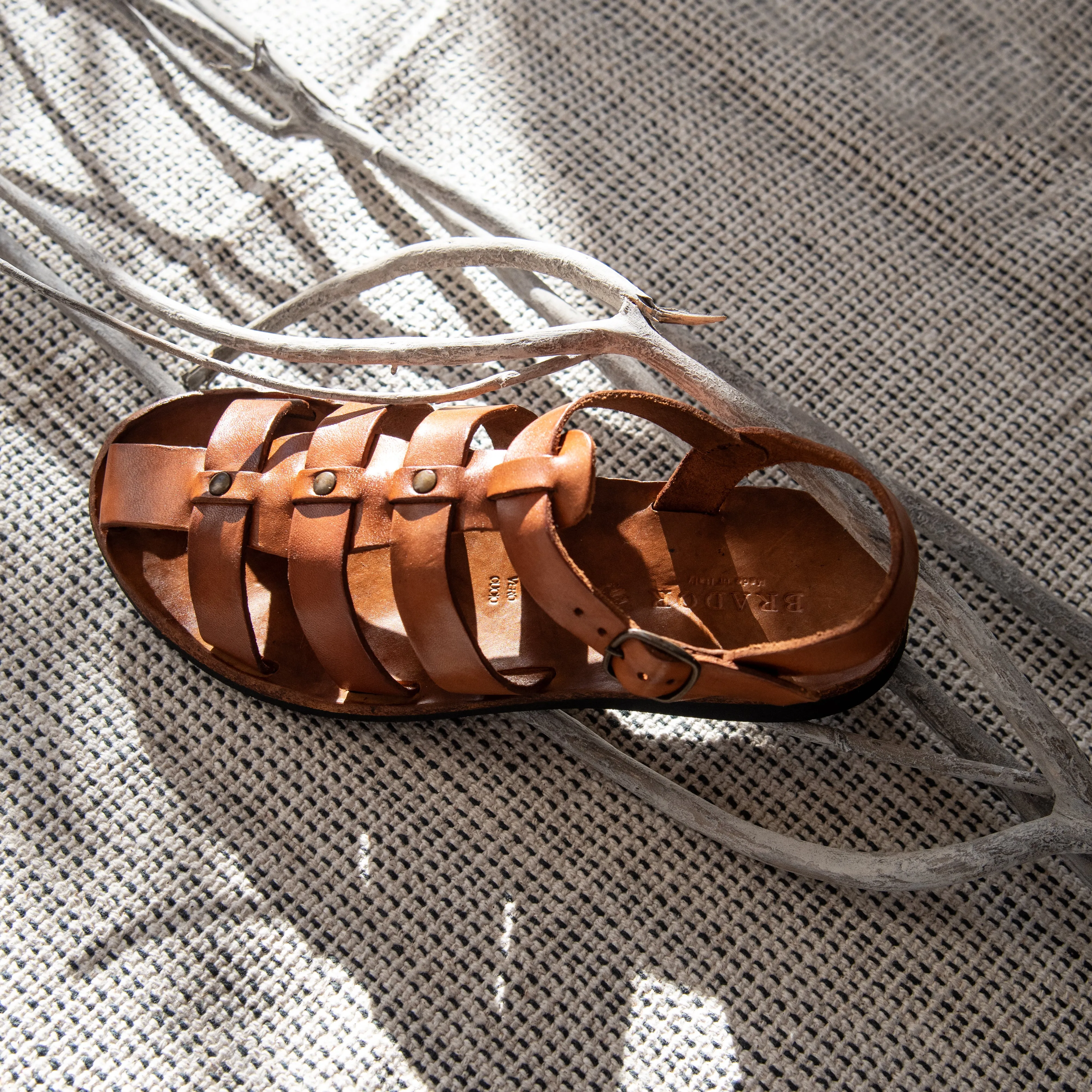 TAORMINA CIGAR FISHERMAN SANDALS