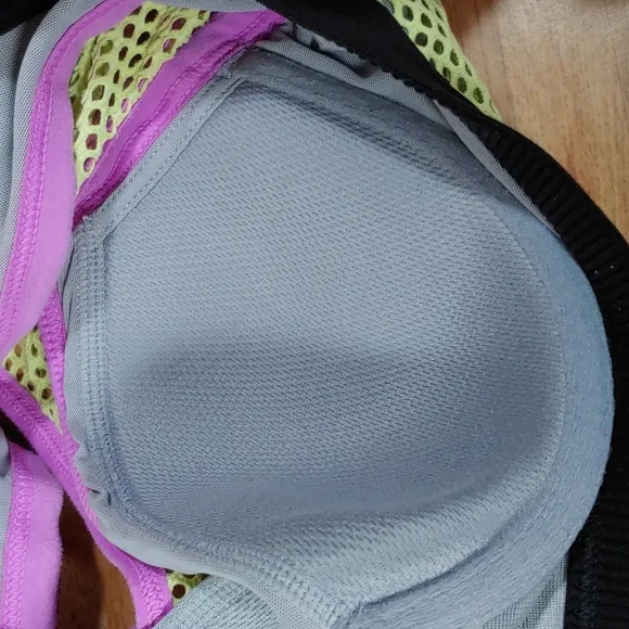 Victoria's Secret Vintage Mesh Racer Back Sports Bra 32C