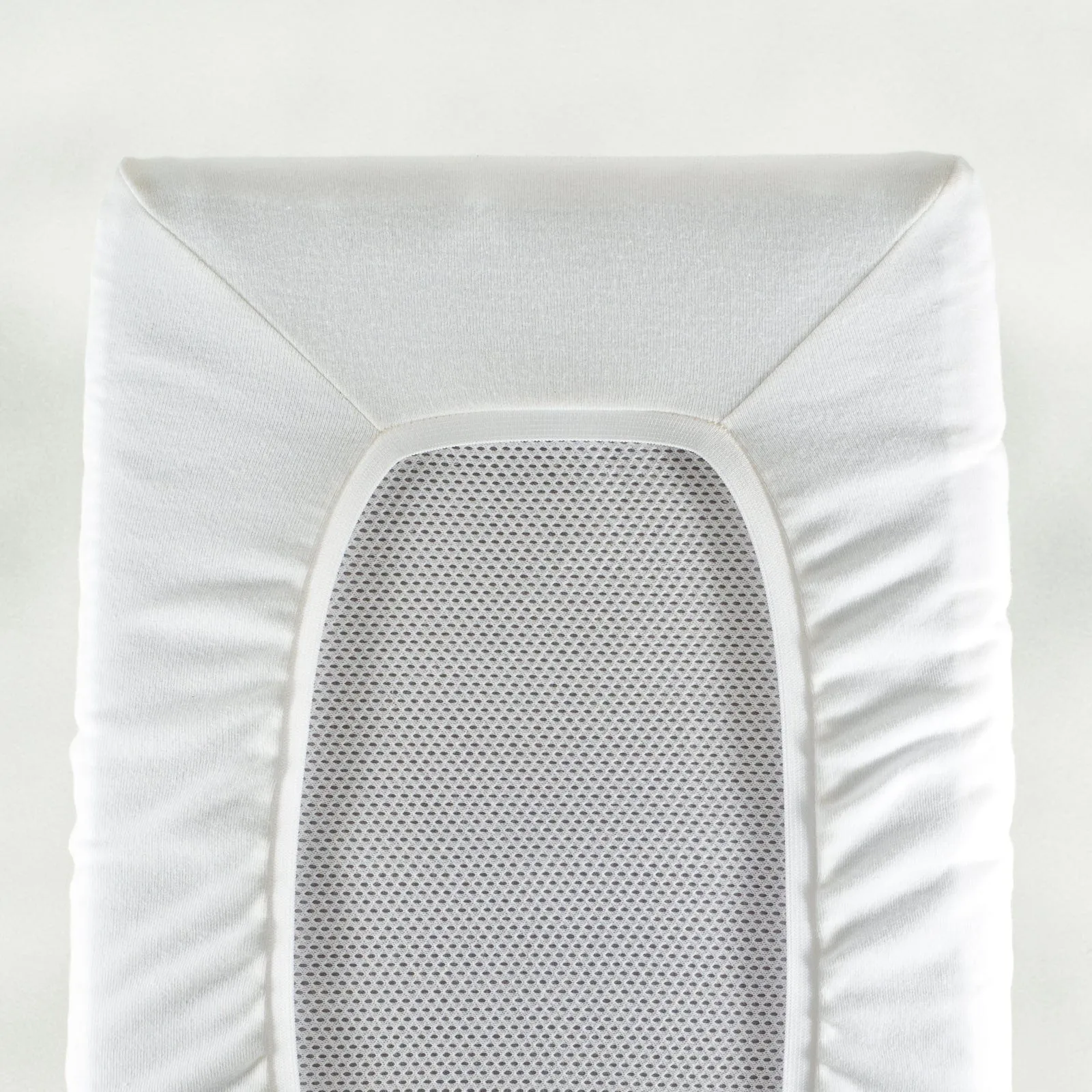 White DK Organic Glovesheet Large Travel Cot (105X75cm)