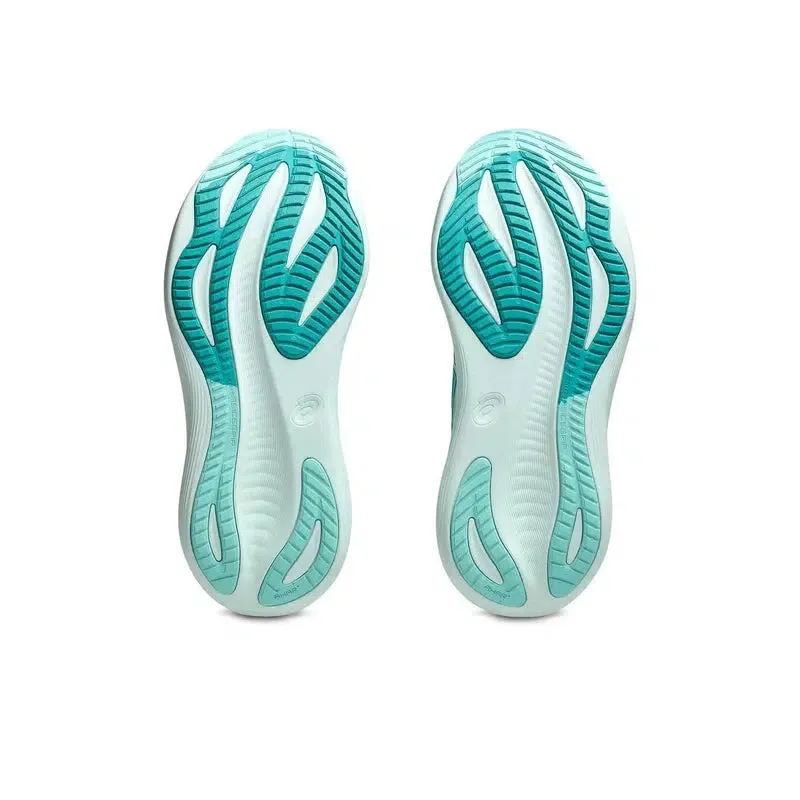 Women's Nimbus 27