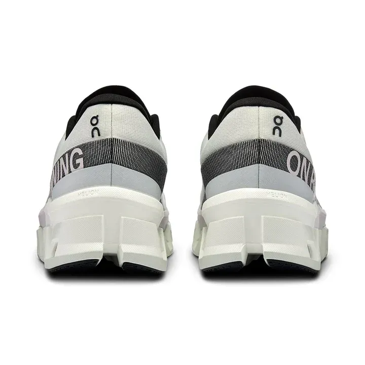 Women's On Cloudmonster 2